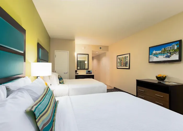 Shephard's Live Entertainment Hotel Clearwater Beach